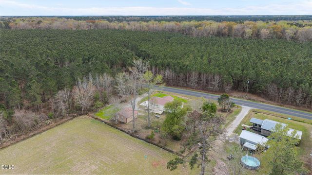 3285 Free Union Church, Pinetown, NC 27865