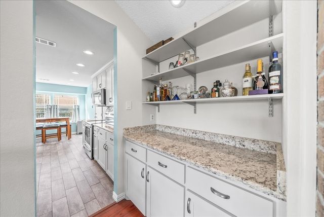 3432 Vine Ridge, Bedford, TX 76021