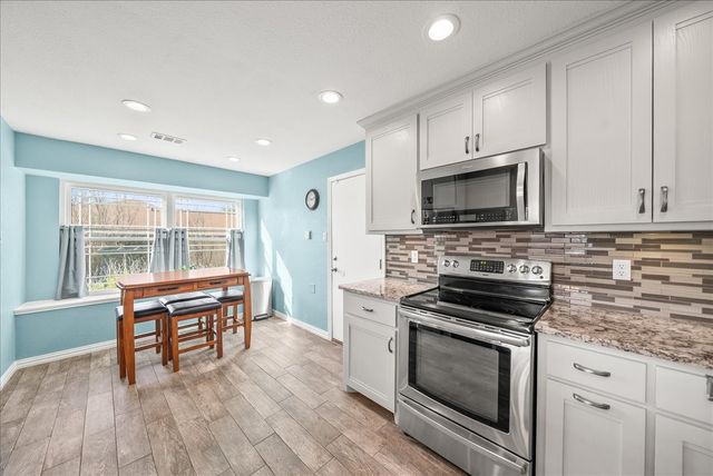 3432 Vine Ridge, Bedford, TX 76021