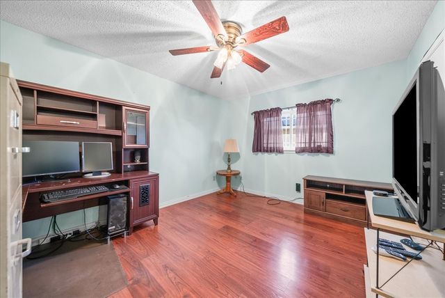 3432 Vine Ridge, Bedford, TX 76021