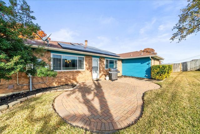 3432 Vine Ridge, Bedford, TX 76021