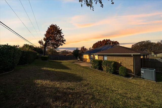 3432 Vine Ridge, Bedford, TX 76021