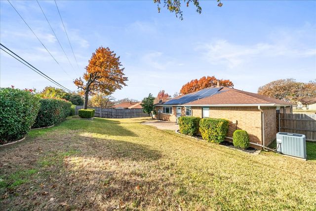 3432 Vine Ridge, Bedford, TX 76021