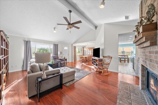 3432 Vine Ridge, Bedford, TX 76021