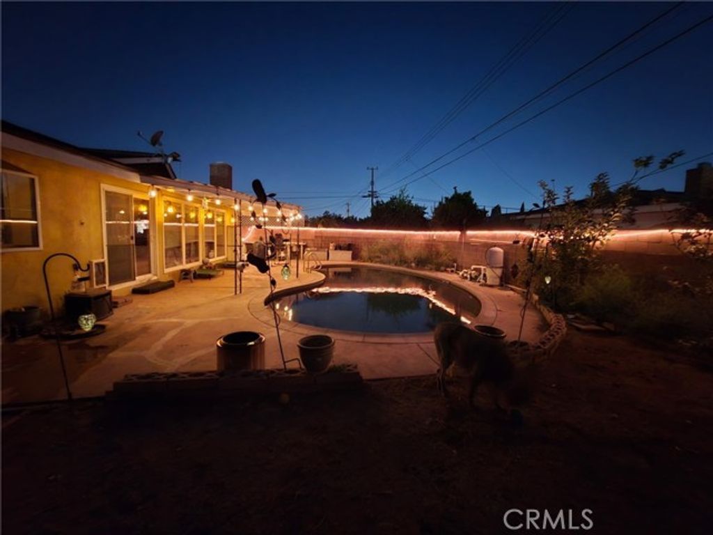 8921 Kennelly Lane, Anaheim, CA 92804