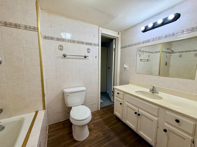 2016 Greendale Drive, Champaign, IL 61821