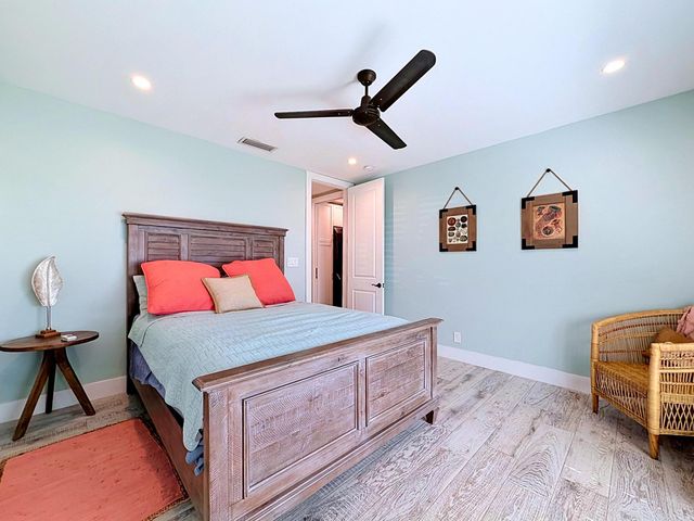 3851 NE 24th Avenue, Lighthouse Point, FL 33064