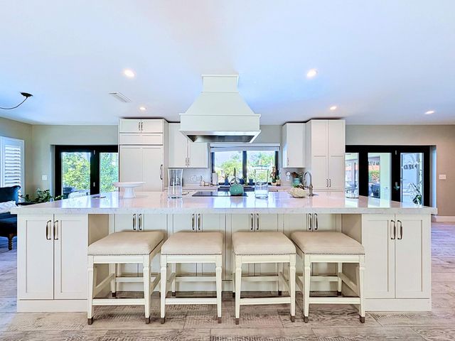 3851 NE 24th Avenue, Lighthouse Point, FL 33064