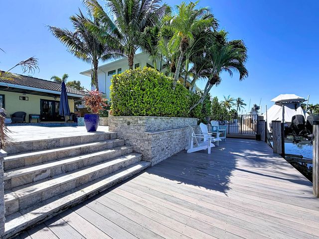 3851 NE 24th Avenue, Lighthouse Point, FL 33064
