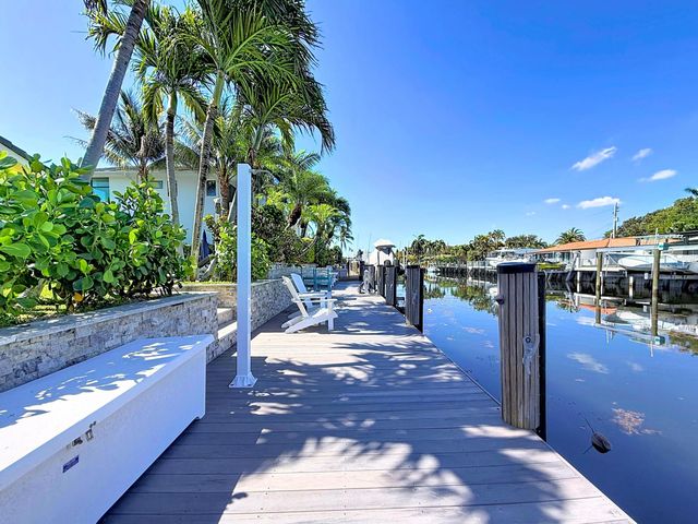 3851 NE 24th Avenue, Lighthouse Point, FL 33064