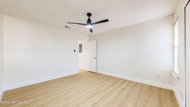 4773 BARNES S, Jacksonville, FL 32207