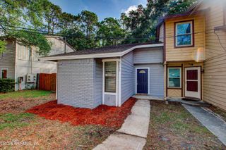 4773 BARNES S, Jacksonville, FL 32207