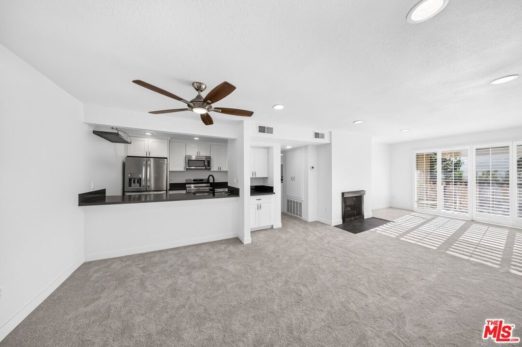 3481 Stancrest Drive 211, Glendale, CA 91208 — photo 5