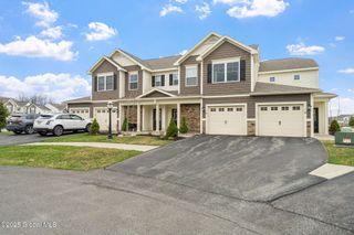 26 Jared Court, Colonie, NY 12047