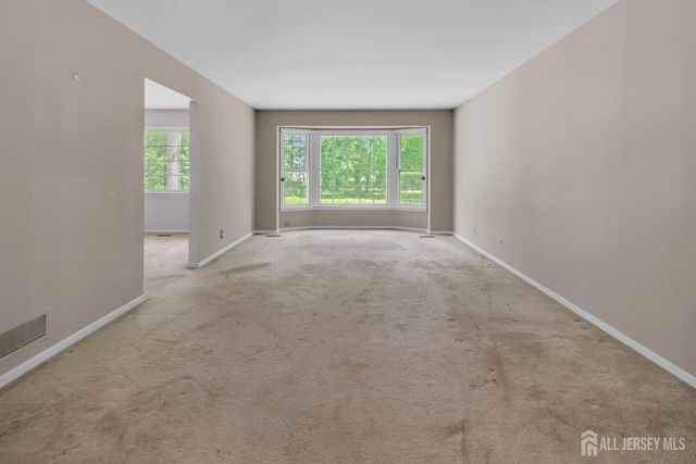 18 Foley Avenue, Edison, NJ 08820
