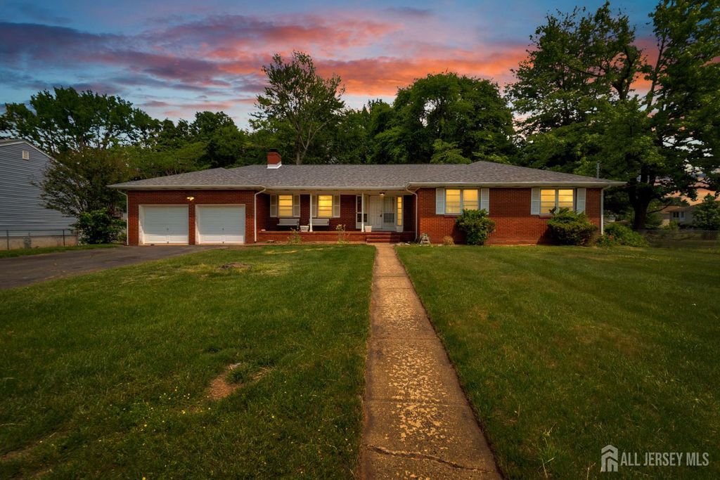 18 Foley Avenue, Edison, NJ 08820