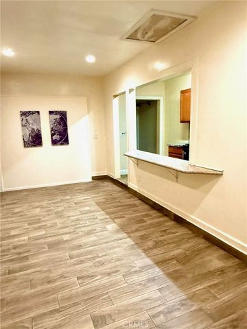 4422 Victoria Avenue, Riverside, CA 92507