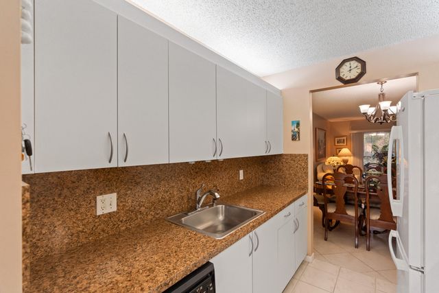 13000 SW 15th Court 311u, Pembroke Pines, FL 33027