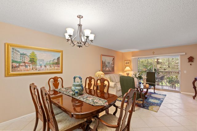 13000 SW 15th Court 311u, Pembroke Pines, FL 33027