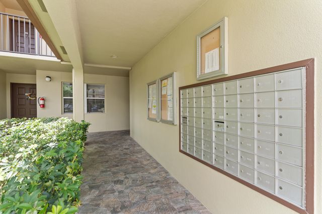 13000 SW 15th Court 311u, Pembroke Pines, FL 33027