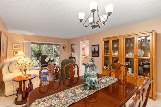 13000 SW 15th Court 311u, Pembroke Pines, FL 33027