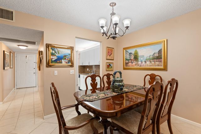 13000 SW 15th Court 311u, Pembroke Pines, FL 33027