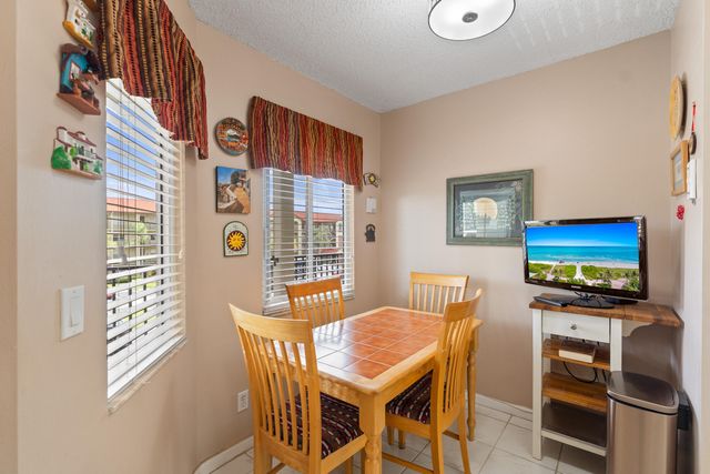 13000 SW 15th Court 311u, Pembroke Pines, FL 33027