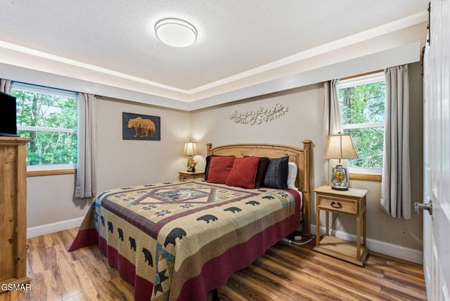 1415 S Baden Drive, Gatlinburg, TN 37738