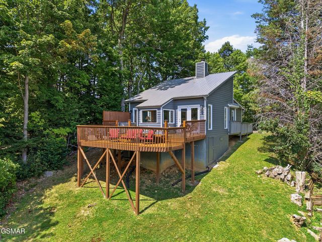 1415 S Baden Drive, Gatlinburg, TN 37738