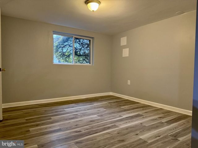 3221 HOLLY HILL DR, Falls Church, VA 22042