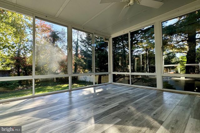 3221 HOLLY HILL DR, Falls Church, VA 22042