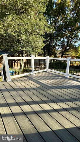 3221 HOLLY HILL DR, Falls Church, VA 22042
