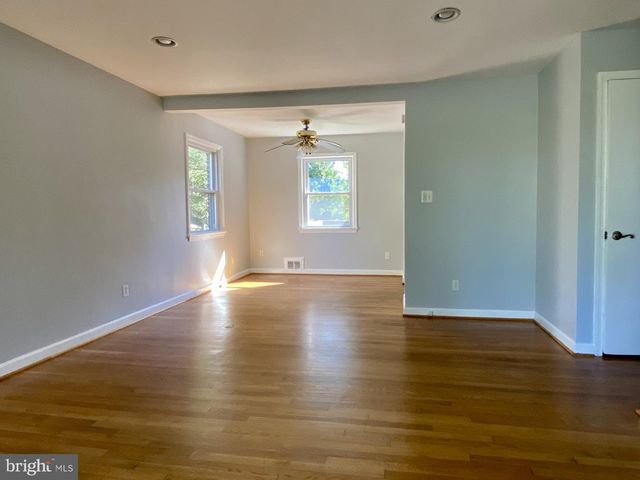 3221 HOLLY HILL DR, Falls Church, VA 22042