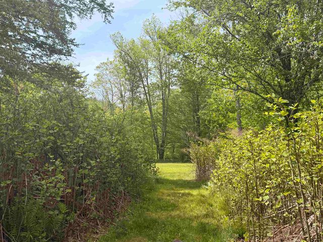 250 Fenton Road, Chester, VT 05148