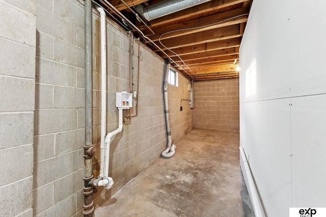 3713 N 34 Avenue, Omaha, NE 68111