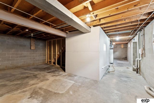 3713 N 34 Avenue, Omaha, NE 68111