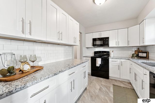 3713 N 34 Avenue, Omaha, NE 68111