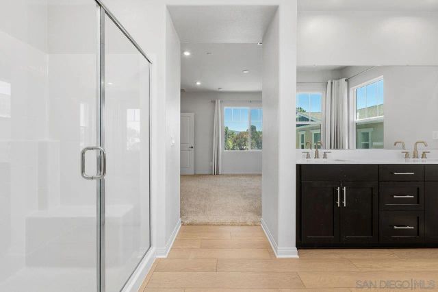 1512 Wingwood, Vista, CA 92083