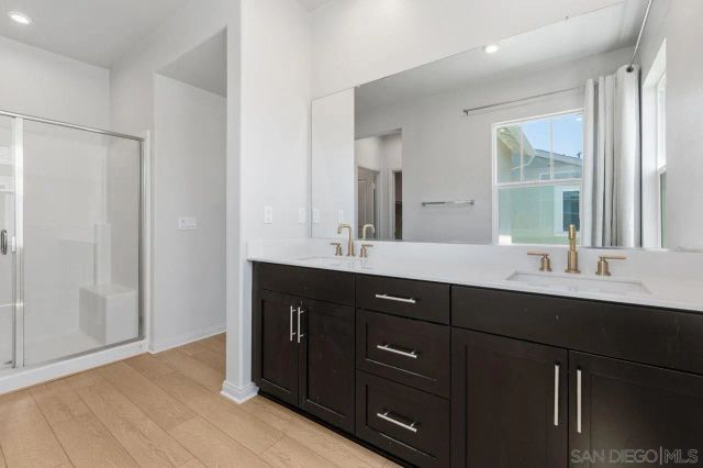1512 Wingwood, Vista, CA 92083
