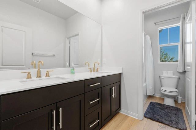 1512 Wingwood, Vista, CA 92083