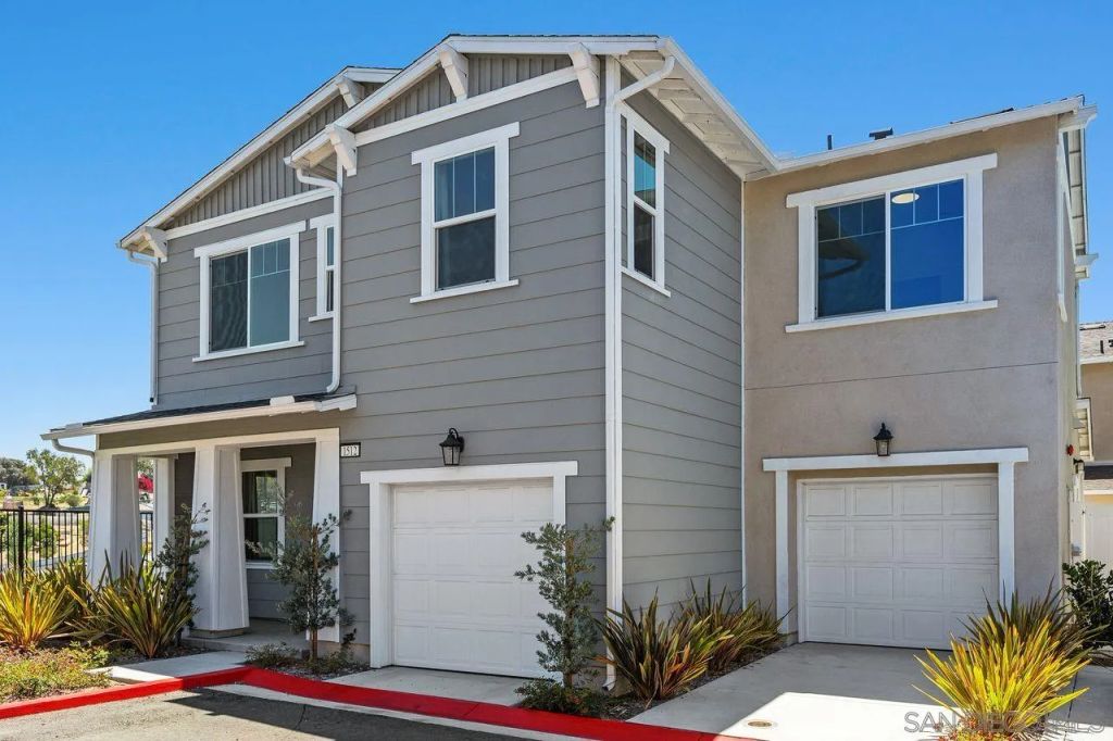1512 Wingwood, Vista, CA 92083