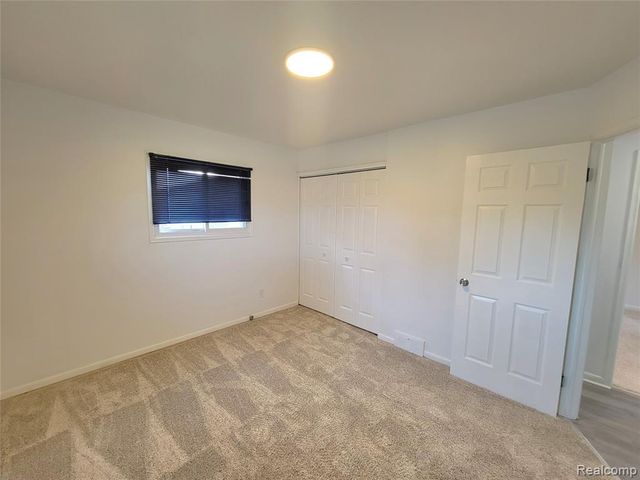3039 Pearl Avenue, Warren, MI 48091