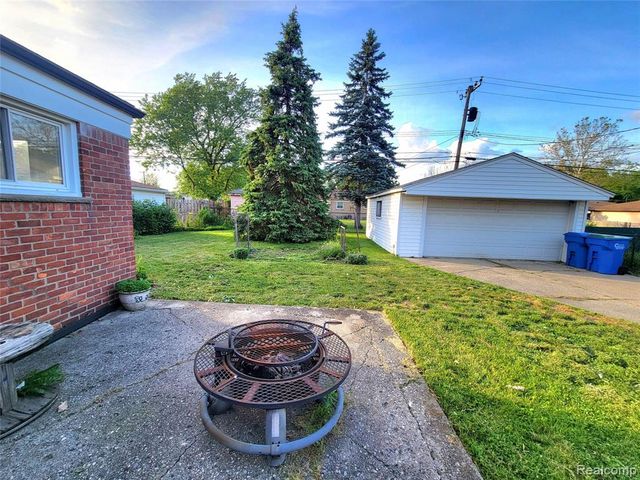 3039 Pearl Avenue, Warren, MI 48091