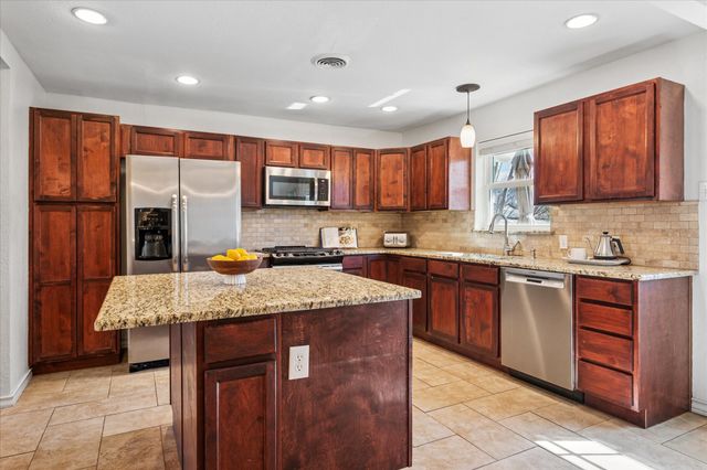621 Ridgedale Drive, Richardson, TX 75080