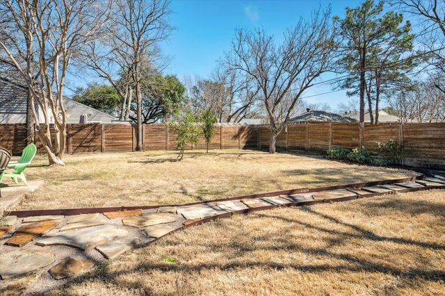 621 Ridgedale Drive, Richardson, TX 75080