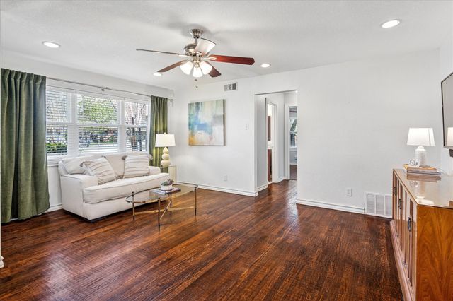 621 Ridgedale Drive, Richardson, TX 75080