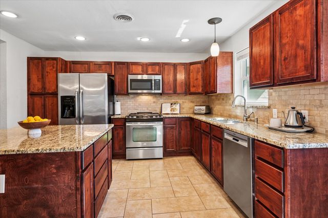 621 Ridgedale Drive, Richardson, TX 75080