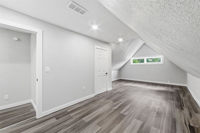 1124 S Market, Wichita, KS 67211