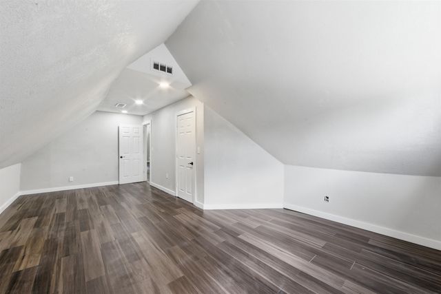 1124 S Market, Wichita, KS 67211