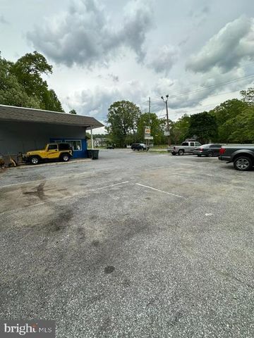821 N TUCKAHOE RD, Williamstown, NJ 08094